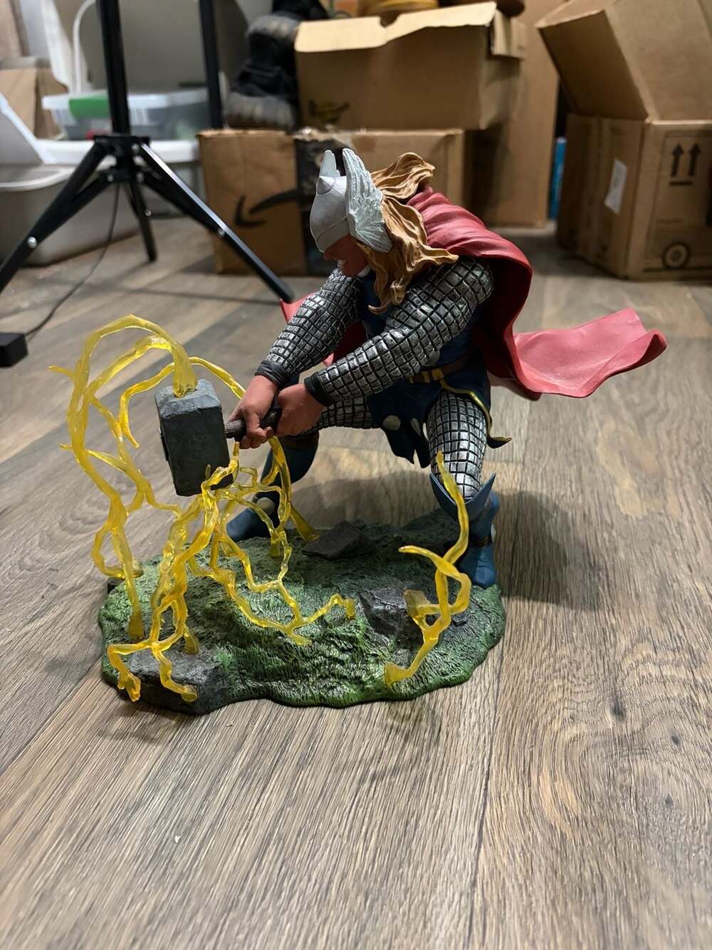 The Mighty Thor Gallery Diorama by Diamond